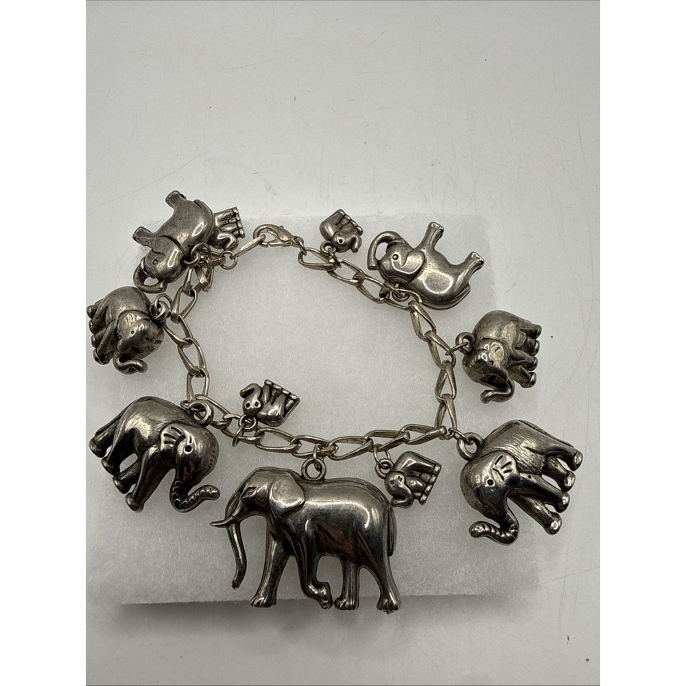 Vintage Elephant Fashion Charm Silver Tone Bracelet Made Korea